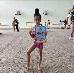 В открытом турнире по художественной гимнастике "Морские грации" наша воспитанница Авакян Инна заняла 1 место среди гимнасток 2017 года.