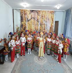В подготовительной группе "Капелька" МБДОУ N73  прошло праздничное мероприятие, посвященное Дню Осени.